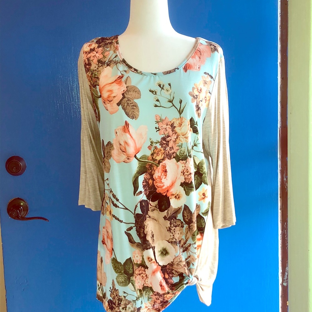 PINK COCONUT Floral Shirt Size XL